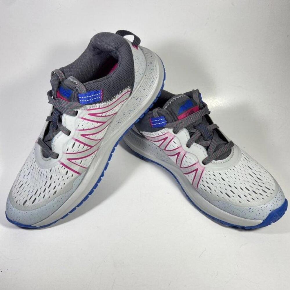 Avia Gray Trail Outdoors All Terrain Running Shoes Women's Size 7 (wmav41es130)